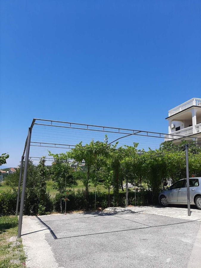 Apartments Grozdana Цриквеница Экстерьер фото